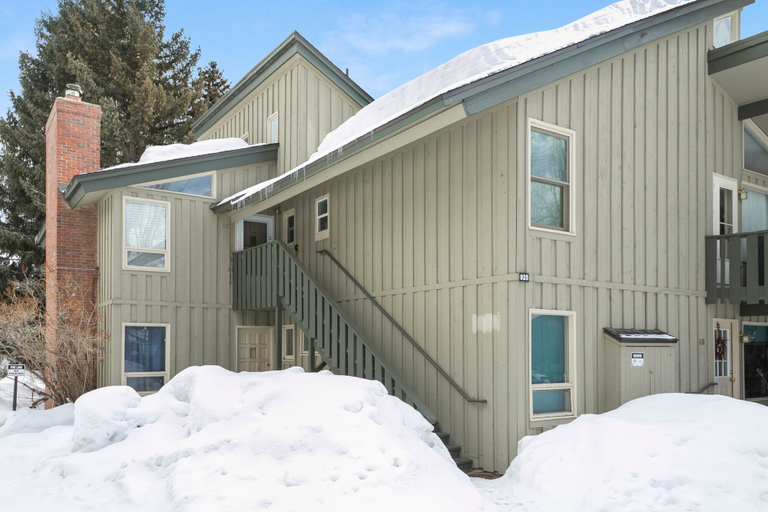 Exterior 4, 925 Red Sandstone 3 Bedroom Condo by RedAwning, Eagle