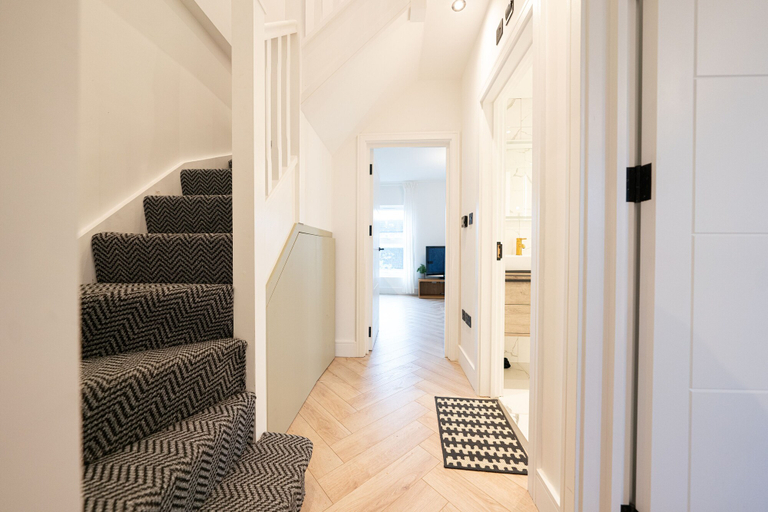 Others 4, The Battersea Place - Charming 4bdr Flat, London
