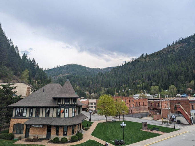 Exterior & Views 2, Linden Lofts, Shoshone