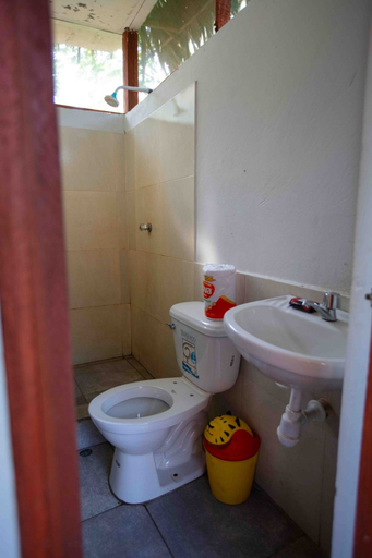 Bathroom, La Casa del Ayahuasca - Luz del Amazonas, Maynas