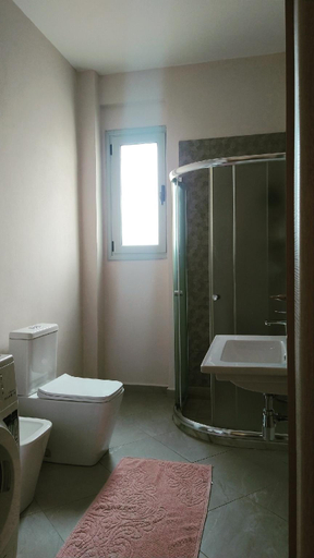 Bathroom 2, Sofi's Cozy Apartment-Near Port of Vlore, Vlorës