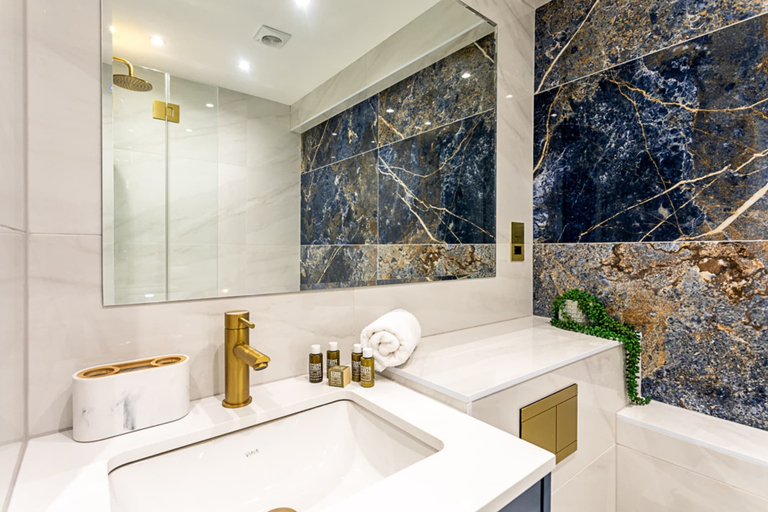 Bathroom 3, Modern Edgware Apartment, London