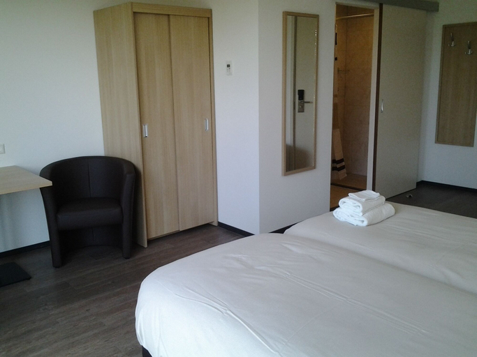 Bedroom 2, Hotel 't Zwaantje, Zijpe