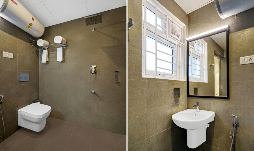 Bathroom 13