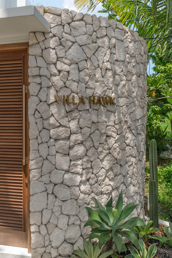 Exterior & Views 2, Villa Hawk : Aesthetically Pleasing 4BR Villa In Central Canggu, Badung