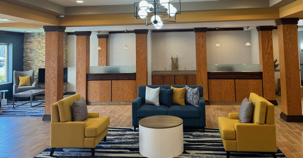 Comfort Inn & Suites Akron South, Summit