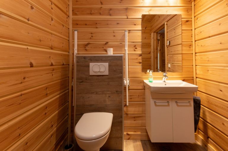 Bathroom 4, Glaðheimar Guesthouse, Blönduós