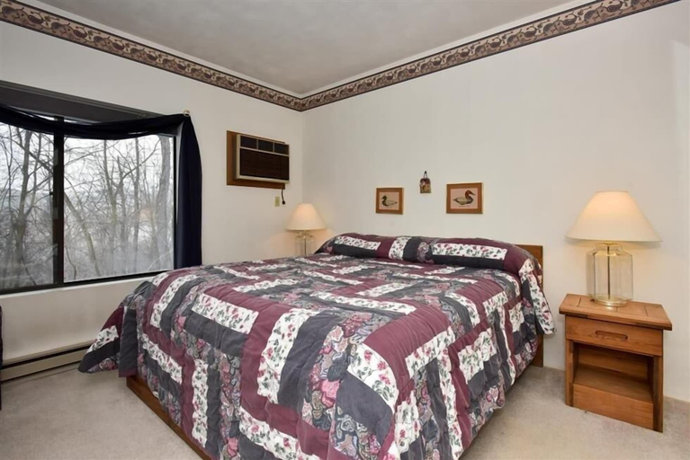 Bedroom, Seven Springs 1 BR Deluxe Condo, Mountain Views! by RedAwning, Somerset