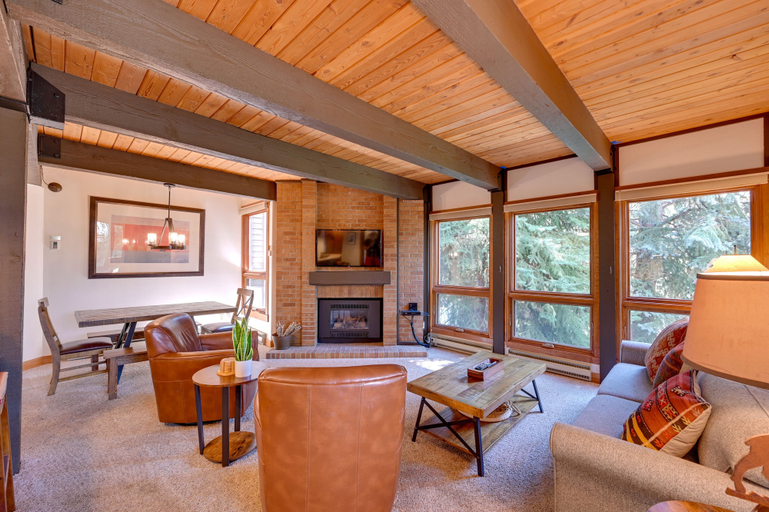 Others 1, Upscale Condo w/ Balcony < 1/2 Mi to Ski Resort, Routt