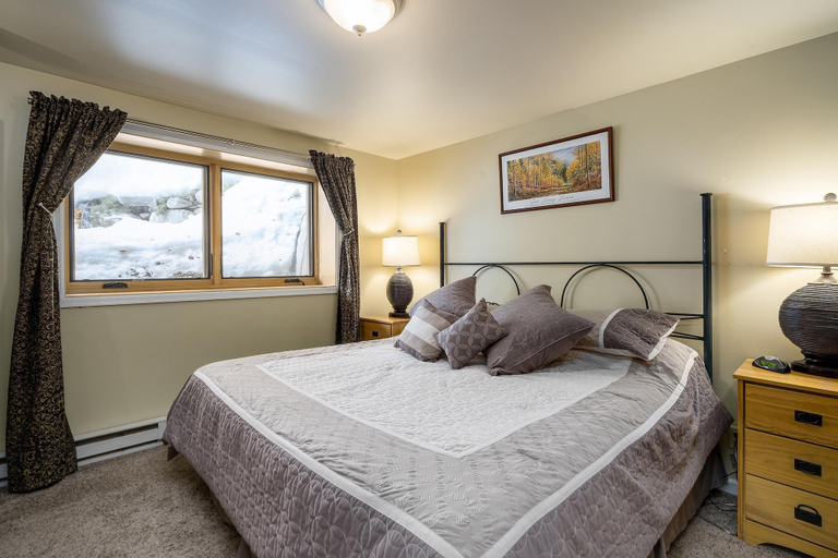 Room 4, Scandinavian Lodge 03 2 Bedroom Condo by RedAwning, Routt