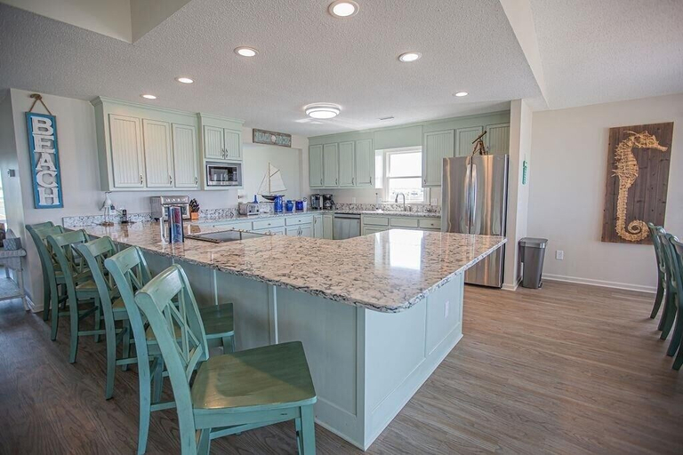 Private kitchen 4, Ohana Tides 5 Bedroom Home by RedAwning, Brunswick