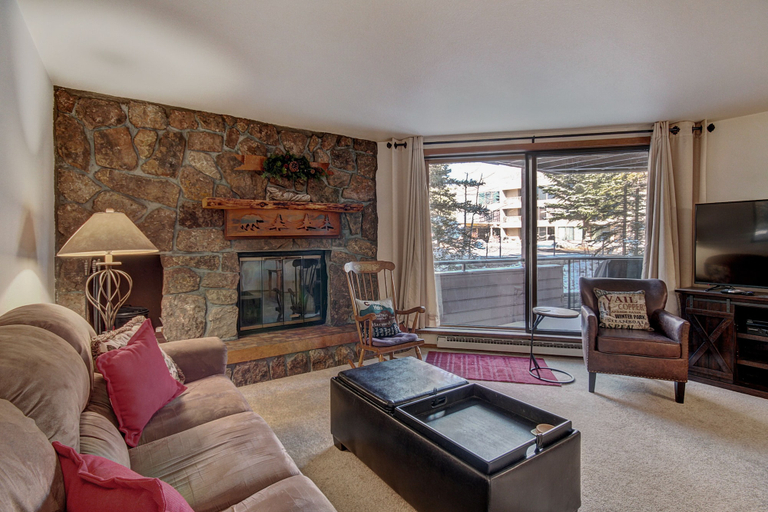 Living area 4, 112 Marina Place 2 Bedroom Condo by RedAwning, Summit