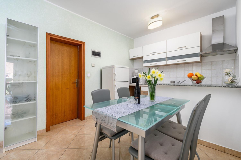 Others 4, BOZICA House with apartments, Umag