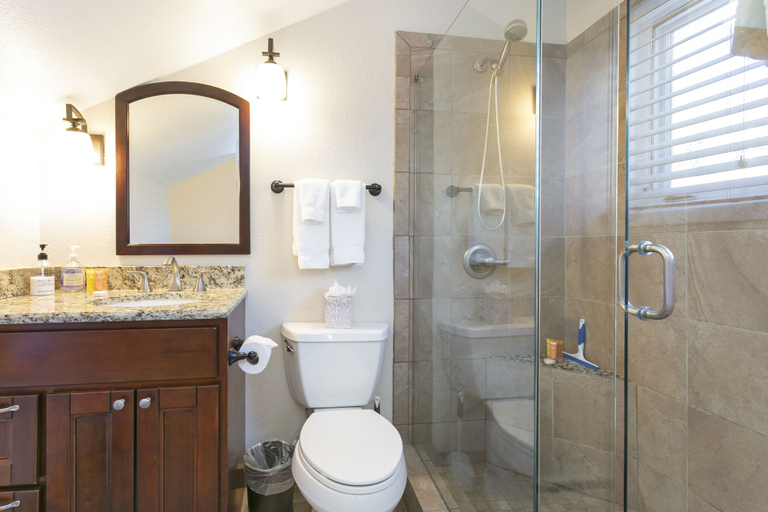 Bathroom 2, 925 Red Sandstone 3 Bedroom Condo by RedAwning, Eagle