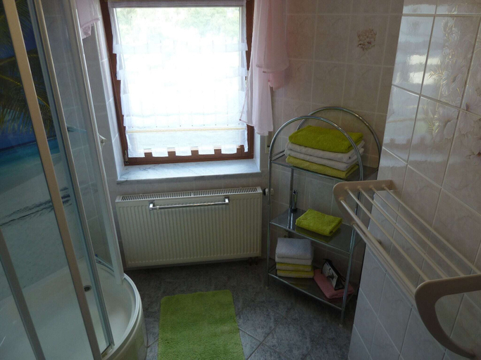 Bathroom 3, Beautiful Apartment in Pohla Saxony Near Ski Area, Erzgebirgskreis