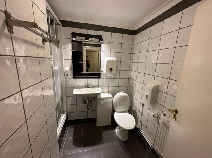 Bathroom 3, Taergesen Guesthouse