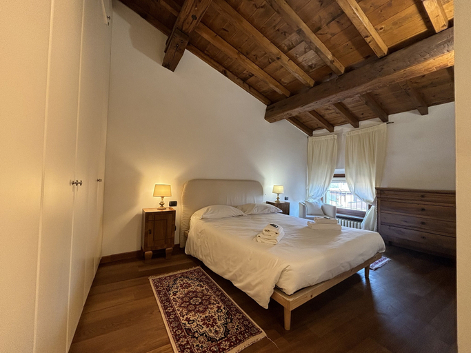 Bedroom 5, Piazza Erbe Lodge, Verona