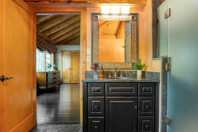 Bathroom 3, Moose Lodge by Avantstay Luxe Berkshires Escape, Berkshire