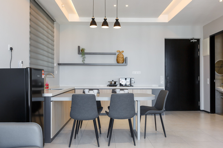 Dining Room 9