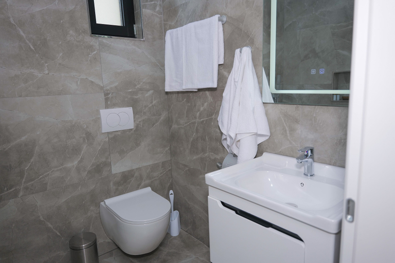 Bathroom 3, AFA Hotel, Durrësit