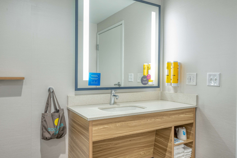 Bathroom 4, Tru By Hilton Indianapolis Lawrence, In, Marion