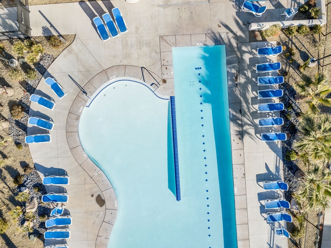 Pool 3, Birds Eye View 4 Bedroom Apts by RedAwning, Washington