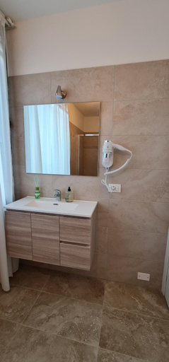 Bathroom 2, TokiTakai Collection, Padua
