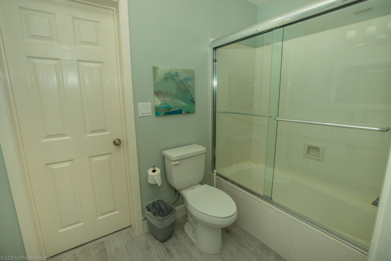 Bathroom 4, Oceania 106 3 Bedroom Condo by RedAwning, Okaloosa