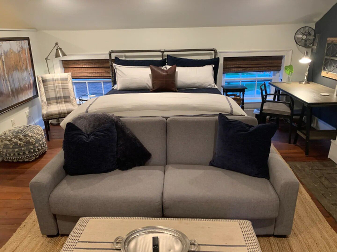 Bedroom 3, Historic Boyd Harvey House and Grounds 2 Bedroom Home by RedAwning, Knox