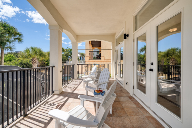 Others 5, Miramar Manor by Avantstay Walk to the Beach!, Walton