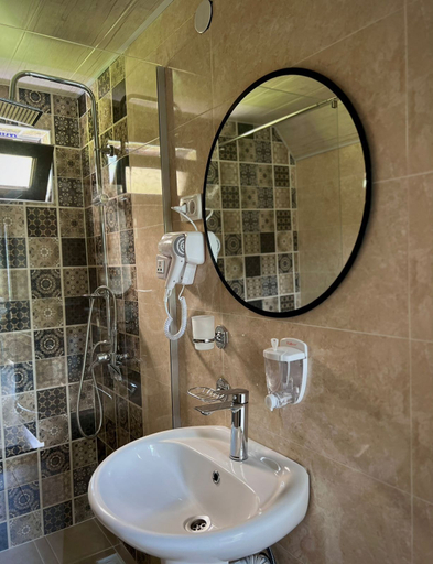 Bathroom, Kazbegi Inn Cottages, Kazbegi