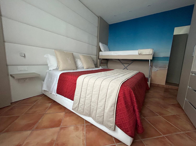 Bedroom 2, Sorbizzi Beach Relais, Livorno
