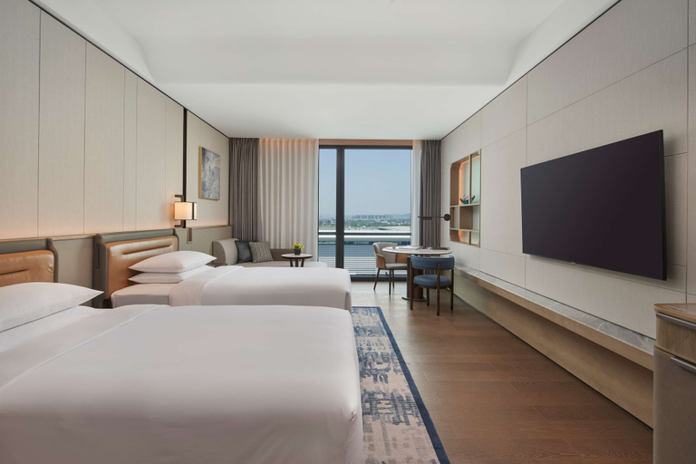 Bedroom 3, Hyatt Regency Hangzhou International Airport, Hangzhou