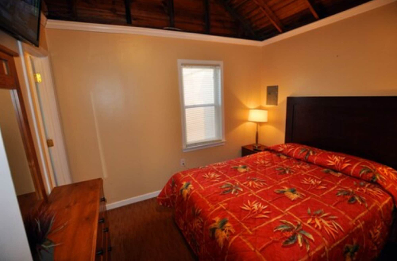 Bedroom 3, Stardust Motel, Cape May