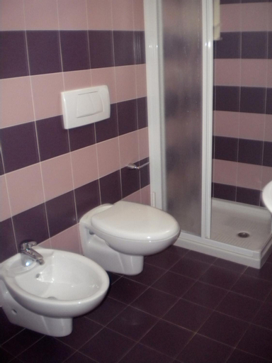 Bathroom 3