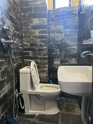 Bathroom 3, Bandipur Samira Homestay, Gandaki