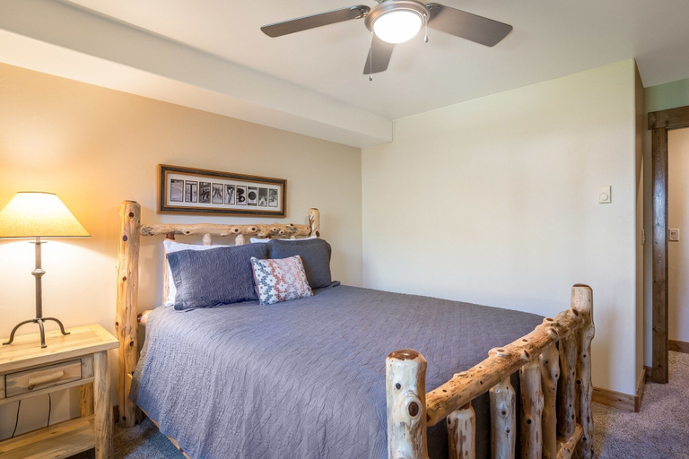 Room 4, The Pines 202 2 Bedroom Condo by RedAwning, Routt