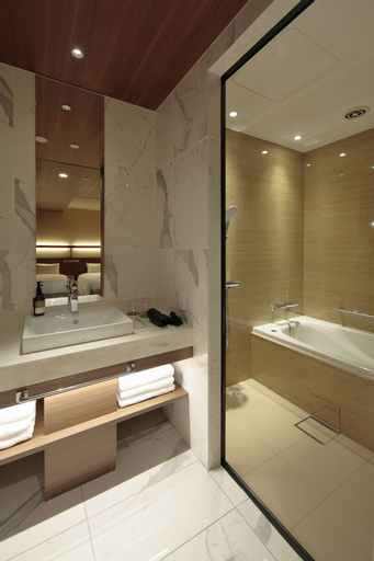 Bathroom 21