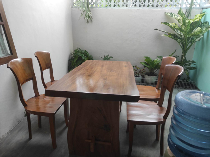 Dining Room 1