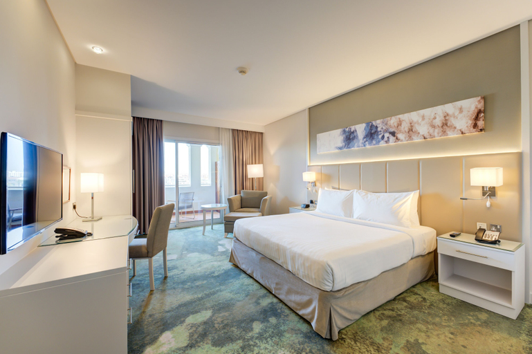 Bedroom 3, Millennium Lakeview Hotel, Dubai