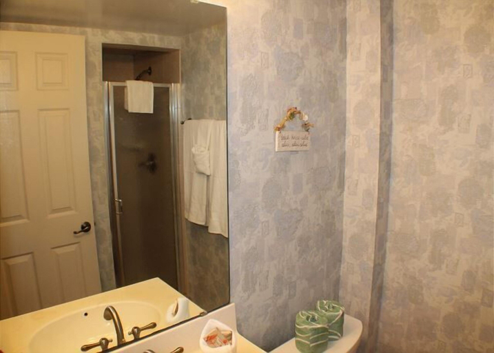 Bathroom 4, Summerhouse 228 2 Bedroom Condo by RedAwning, Saint Johns