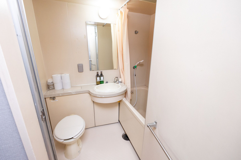 Bathroom 3, Youth Hostel Sonomama, Kōfu