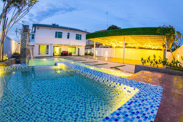 Sport & Beauty 5, Secret Garden Warni Villa (MUAR), Muar