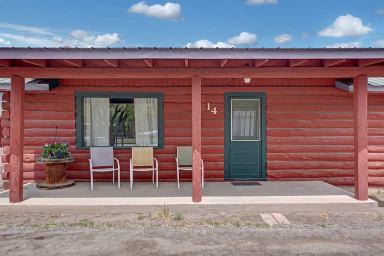 Exterior & Views 2, Rainbow Lodge, Rio Grande