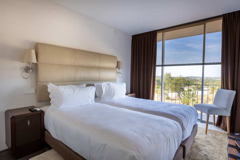 Bedroom 30