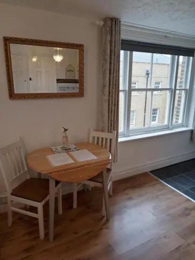 Others 5, Havisham Studio Flat Rochester ME1 1XZ, Medway