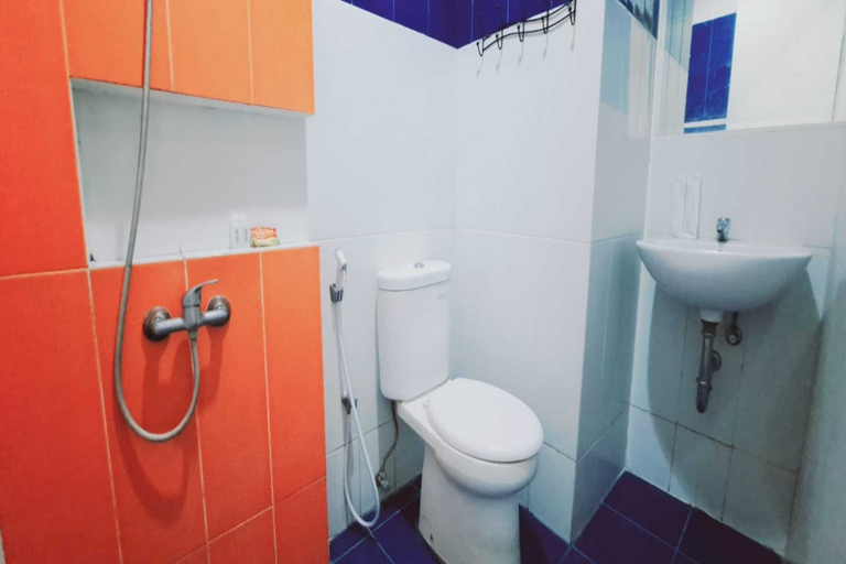 Bathroom 4, TOS Hotel & Convention Centre Tangerang, Tangerang