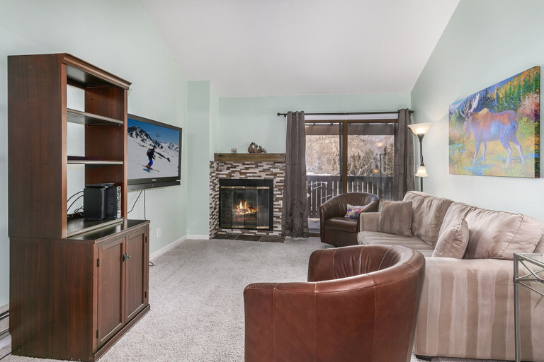 Living area, C305 W Beaver Creek Blvd 2 Bedroom Condo by RedAwning, Eagle