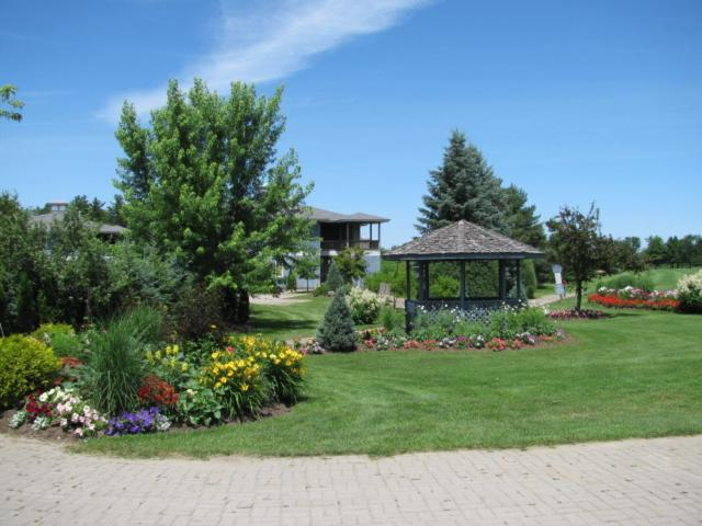 Others 5, Highlands Four Season Resort, Renfrew