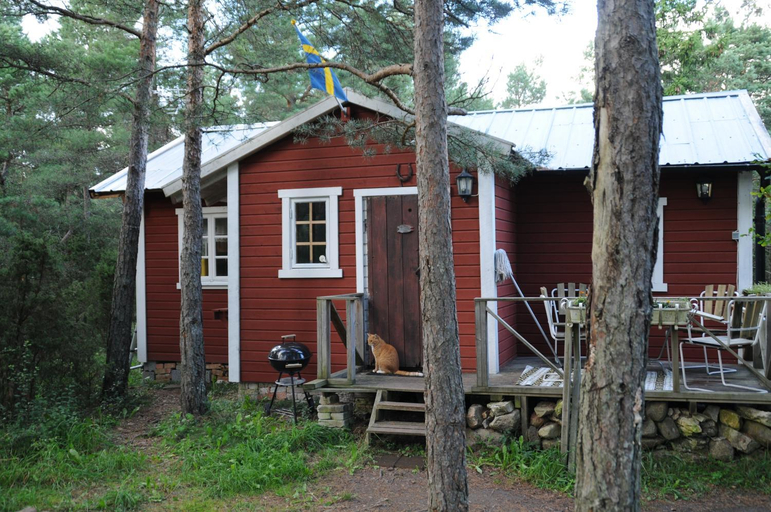 Entrance 3, Nickarve Gard Hejdeby, Gotland
